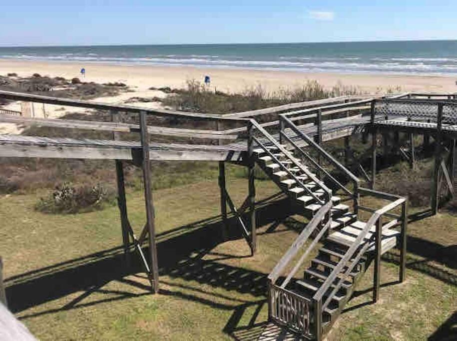 Villa Athena'S Oceanfront Haven Surfside Beach Esterno foto