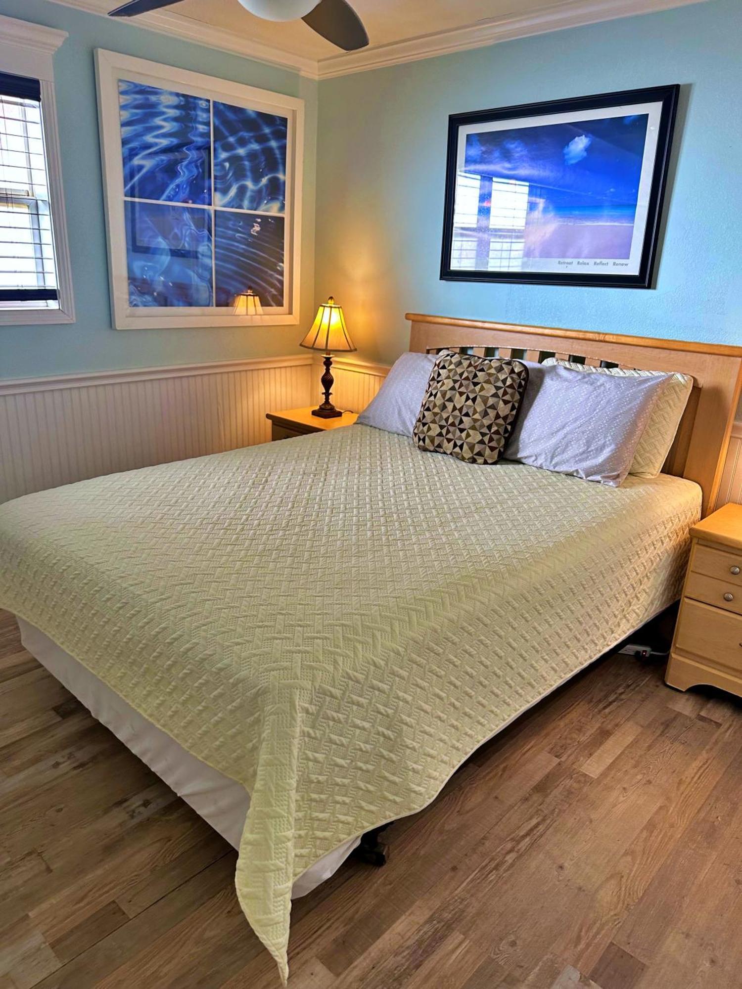 Villa Athena'S Oceanfront Haven Surfside Beach Esterno foto